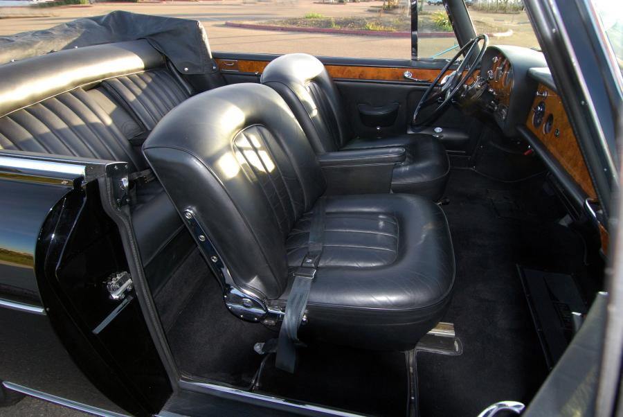 Rolls-Royce Silver Cloud III Drophead Coupe 1966 года  (фото 12 из 17)